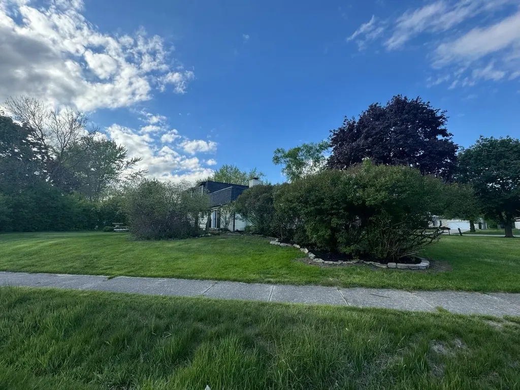 18175 Rainbow Drive Lathrup Village City MI 48076