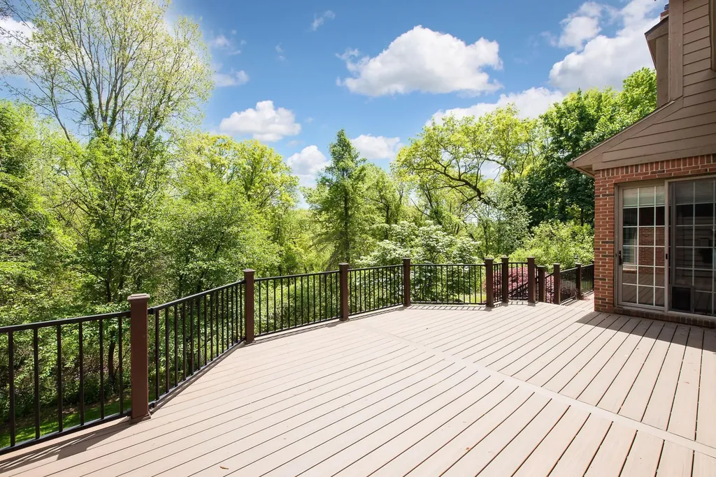 9222 Northpointe Ridge Brighton Township MI 48114