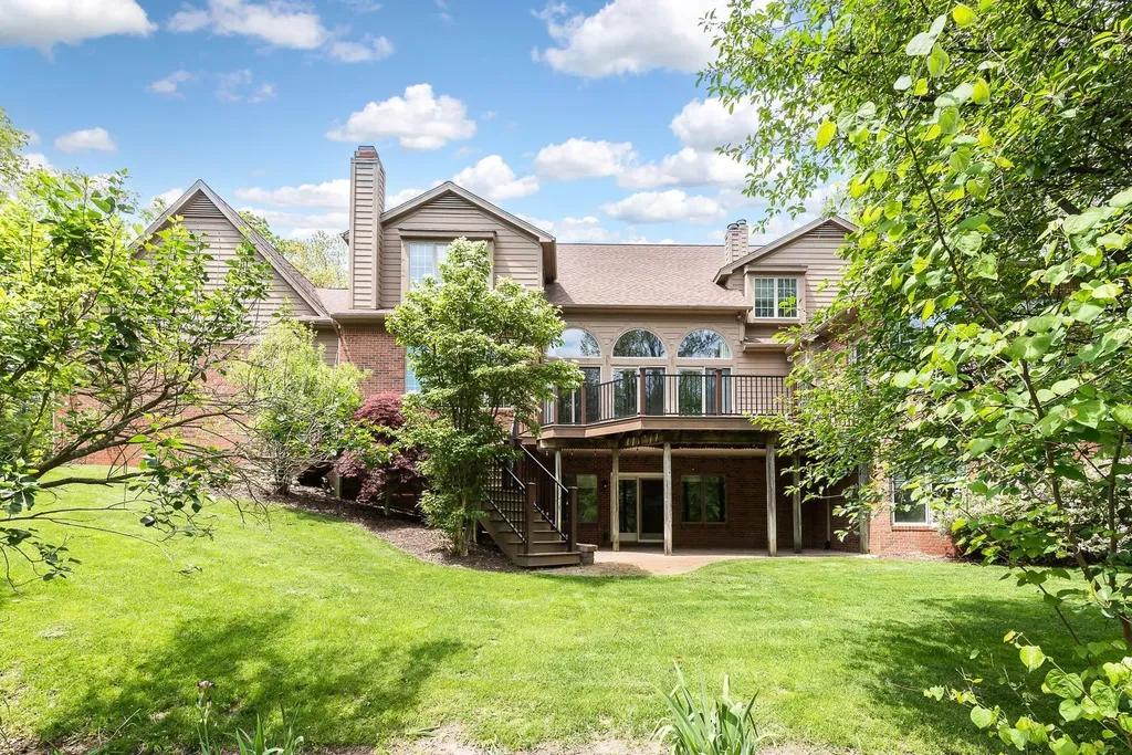 9222 Northpointe Ridge Brighton Township MI 48114