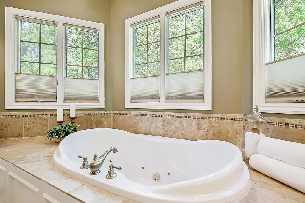 9222 Northpointe Ridge Brighton Township MI 48114