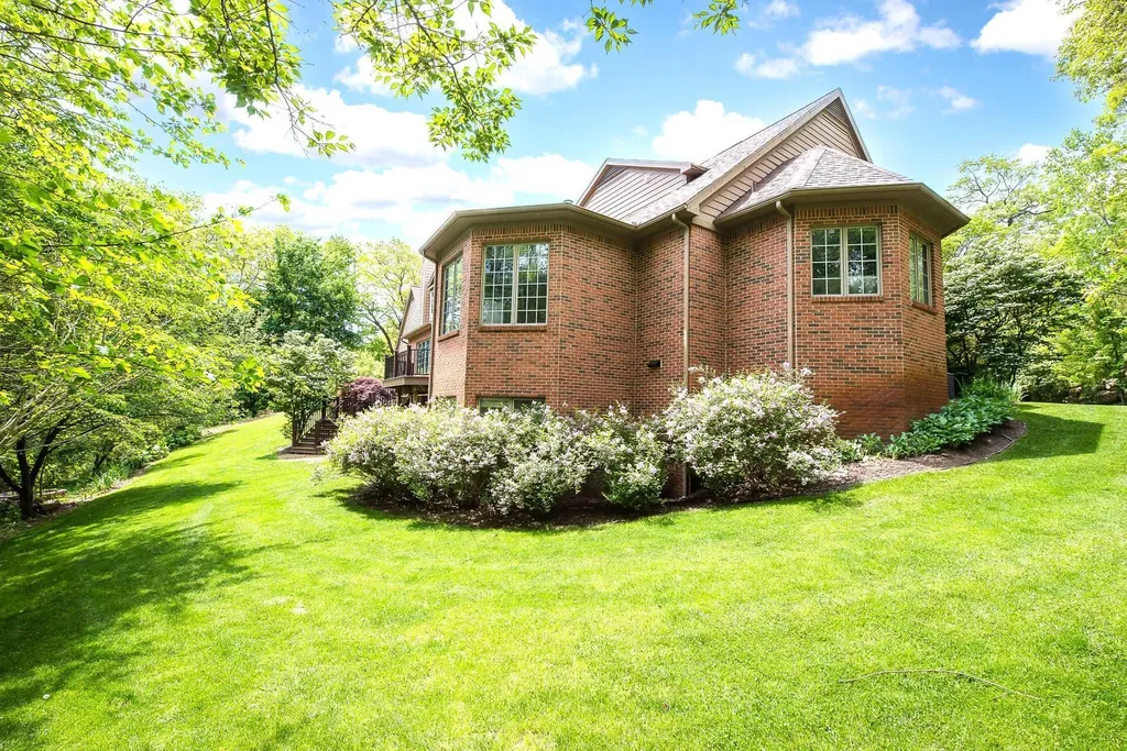 9222 Northpointe Ridge Brighton Township MI 48114