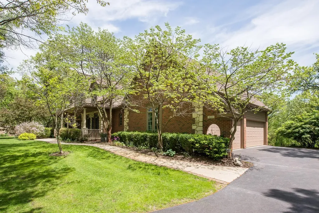 9222 Northpointe Ridge Brighton Township MI 48114