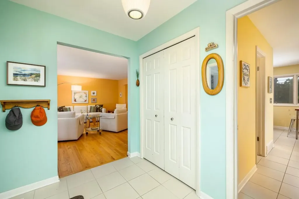 2228 Delaware Drive Ann Arbor City MI 48103