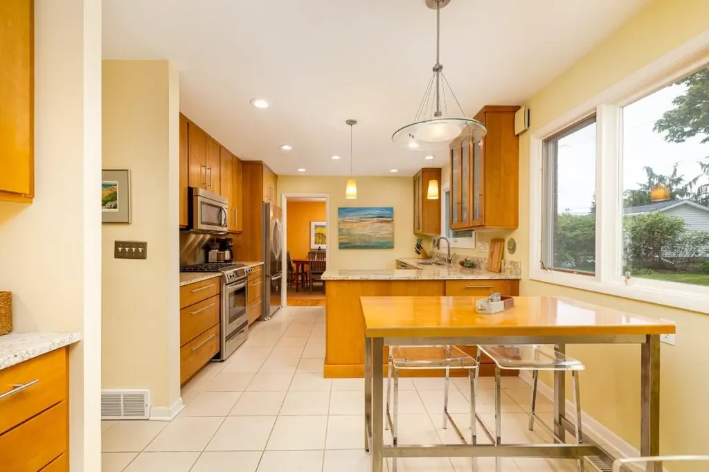 2228 Delaware Drive Ann Arbor City MI 48103