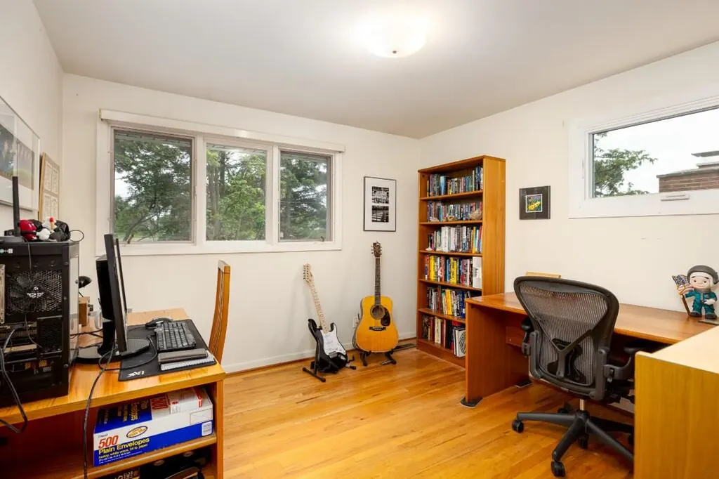 2228 Delaware Drive Ann Arbor City MI 48103