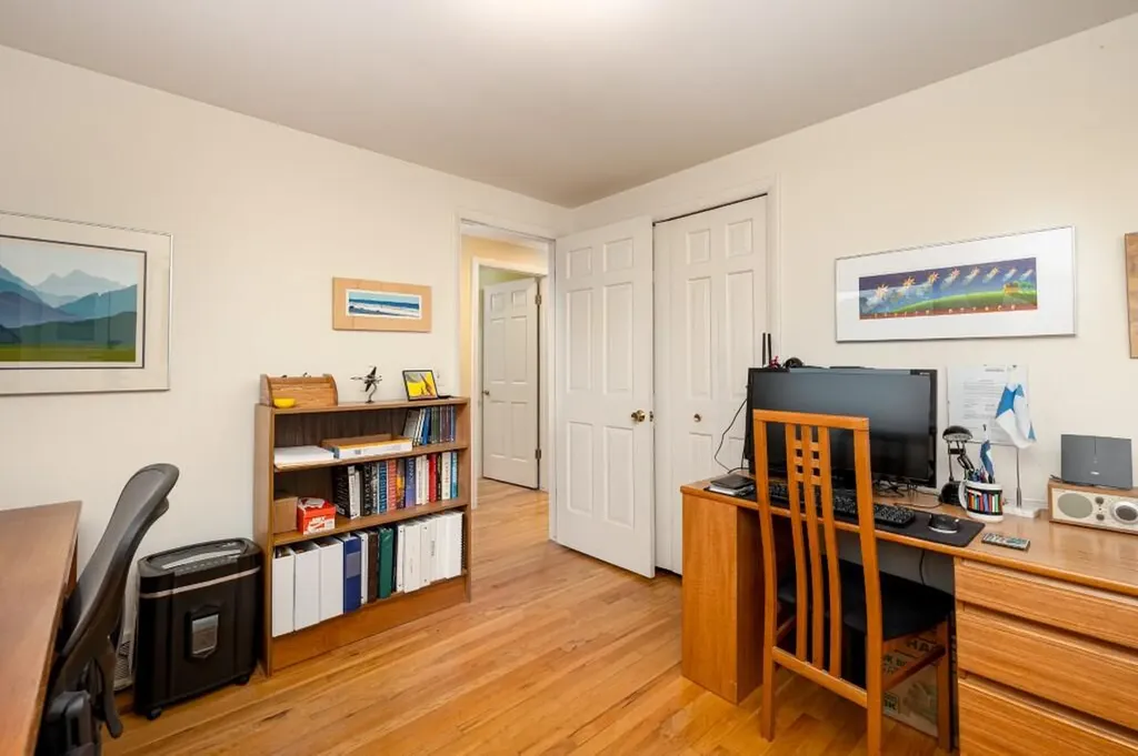 2228 Delaware Drive Ann Arbor City MI 48103