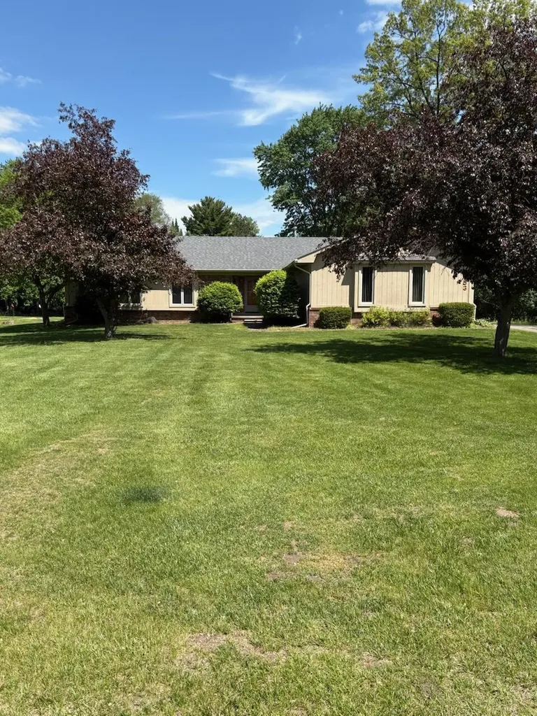 3153 Bendelow Road Rochester Hills City MI 48307