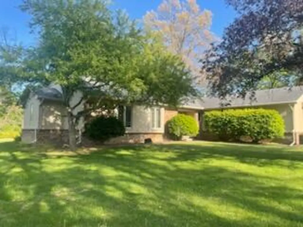 3153 Bendelow Road Rochester Hills City MI 48307