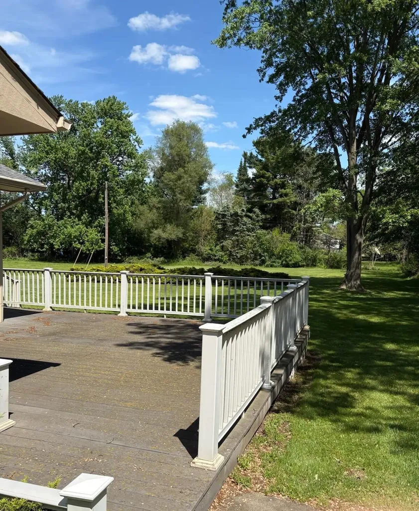 3153 Bendelow Road Rochester Hills City MI 48307