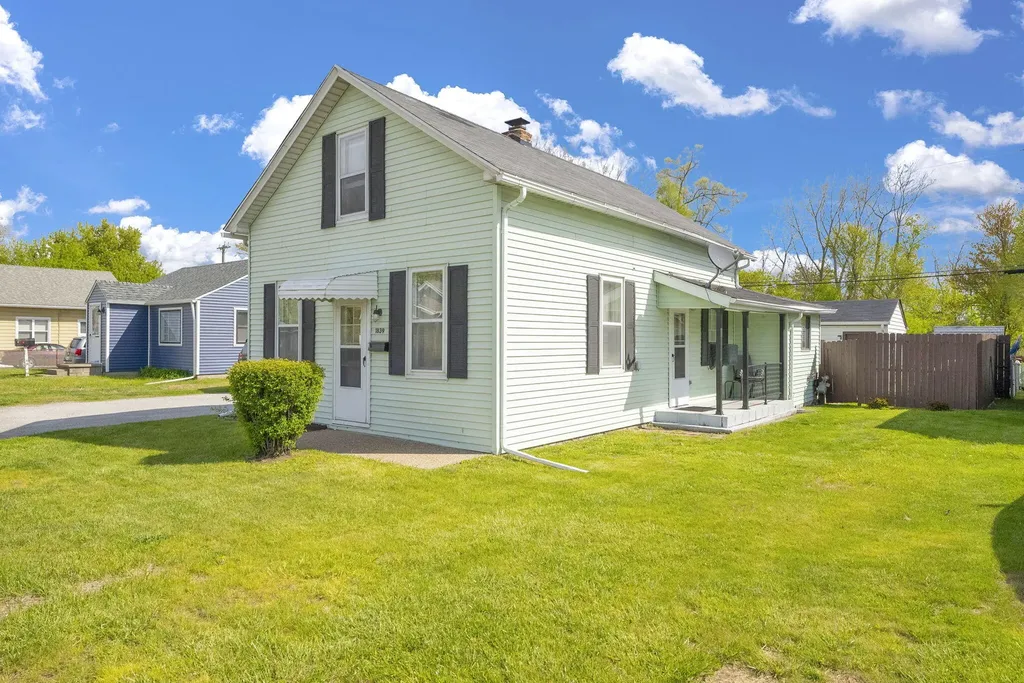1839 Water Street Port Huron City MI 48060