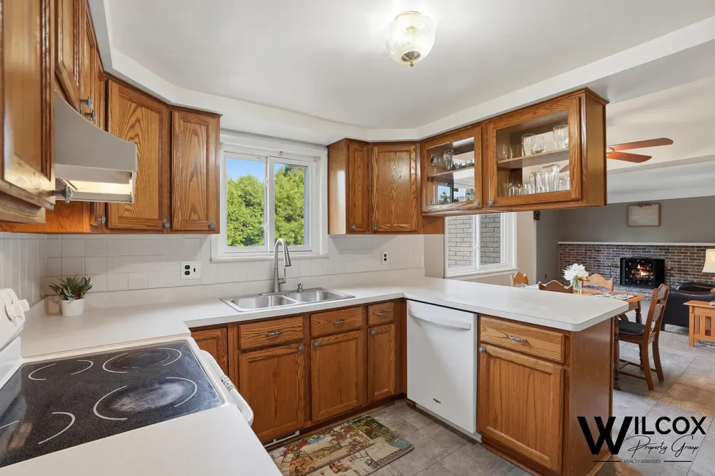 37944 Santa Anna Street Clinton Charter Township MI 48036