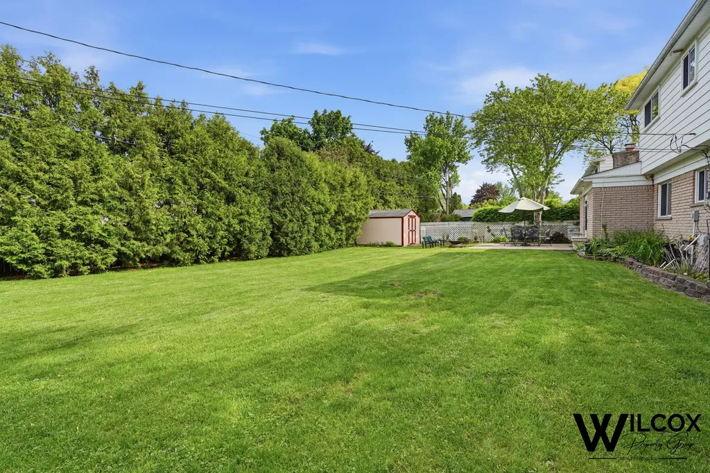 37944 Santa Anna Street Clinton Charter Township MI 48036