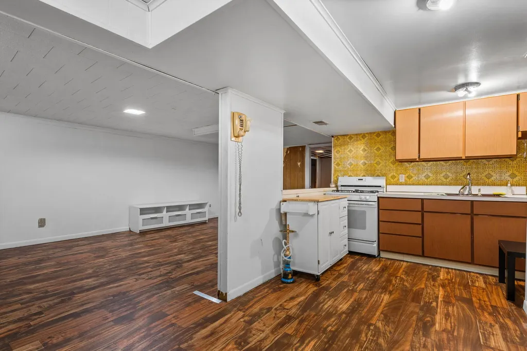 1027 Lori Street Ypsilanti Charter Township MI 48198