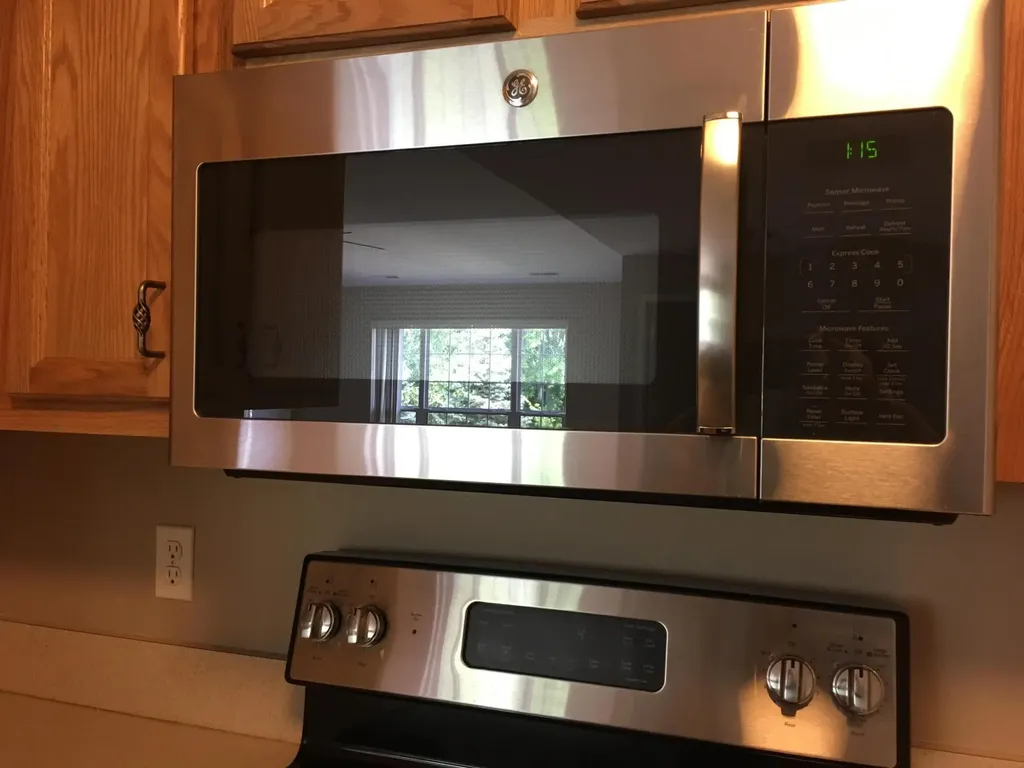 20209 Chesapeake Circle Commerce Charter Township MI 48390