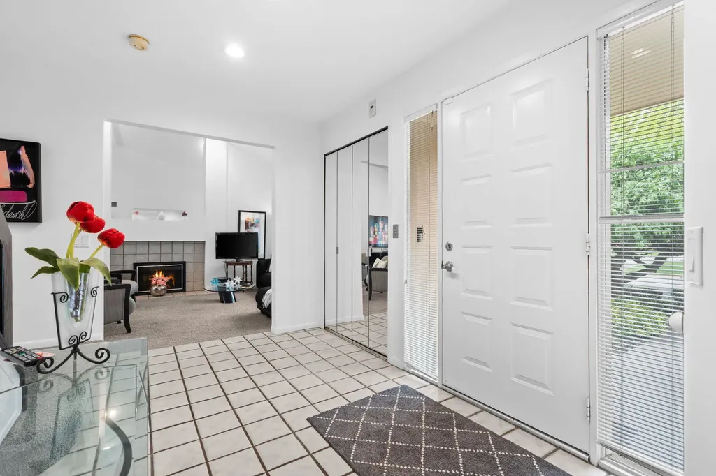 33801 York Ridge Street Farmington Hills City MI 48331