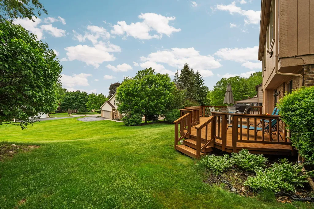 33801 York Ridge Street Farmington Hills City MI 48331