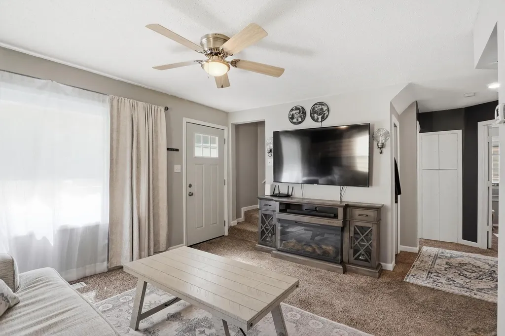 12280 Syracuse Street Taylor City MI 48180