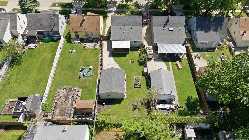 12280 Syracuse Street Taylor City MI 48180