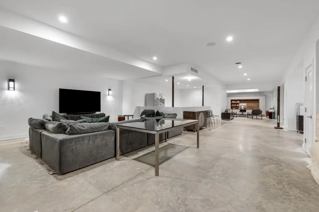 13550 Emrick Drive Plymouth Charter Township MI 48170