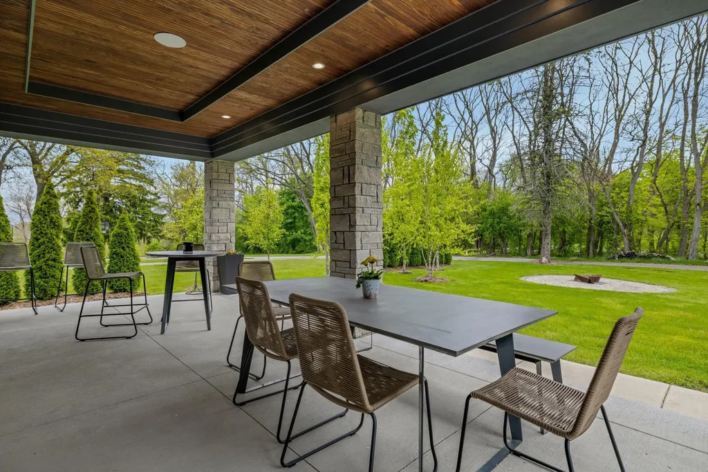 13550 Emrick Drive Plymouth Charter Township MI 48170