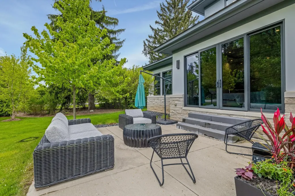 13550 Emrick Drive Plymouth Charter Township MI 48170