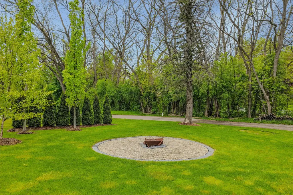 13550 Emrick Drive Plymouth Charter Township MI 48170