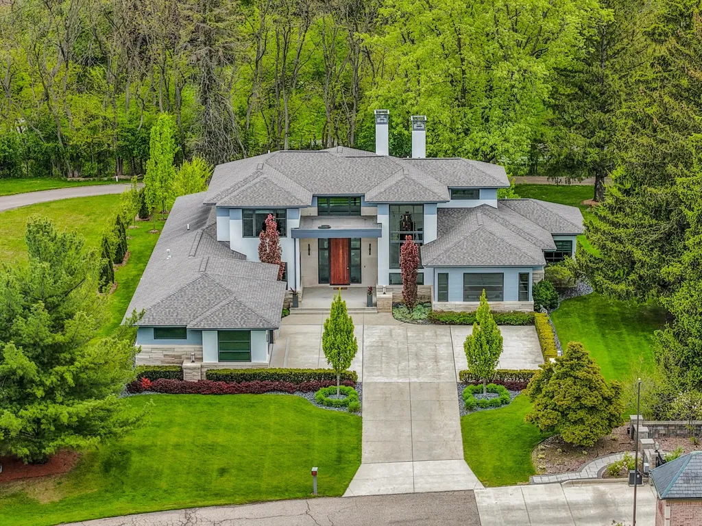 13550 Emrick Drive Plymouth Charter Township MI 48170