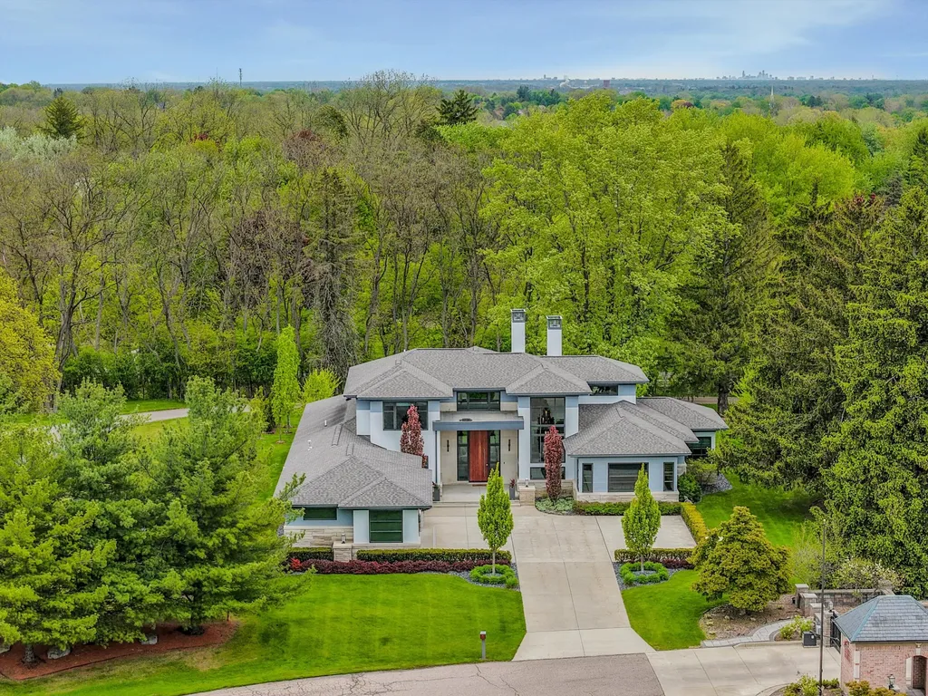 13550 Emrick Drive Plymouth Charter Township MI 48170