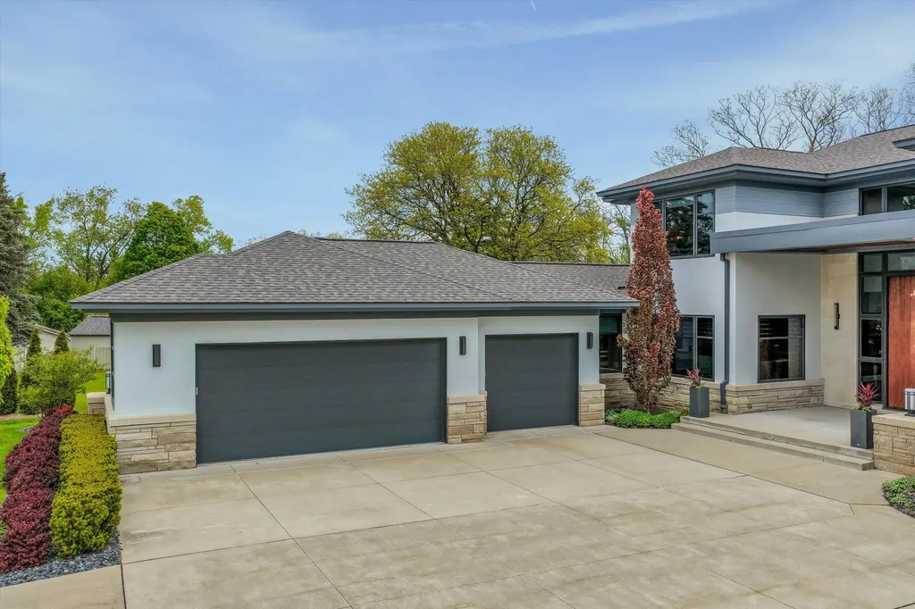 13550 Emrick Drive Plymouth Charter Township MI 48170