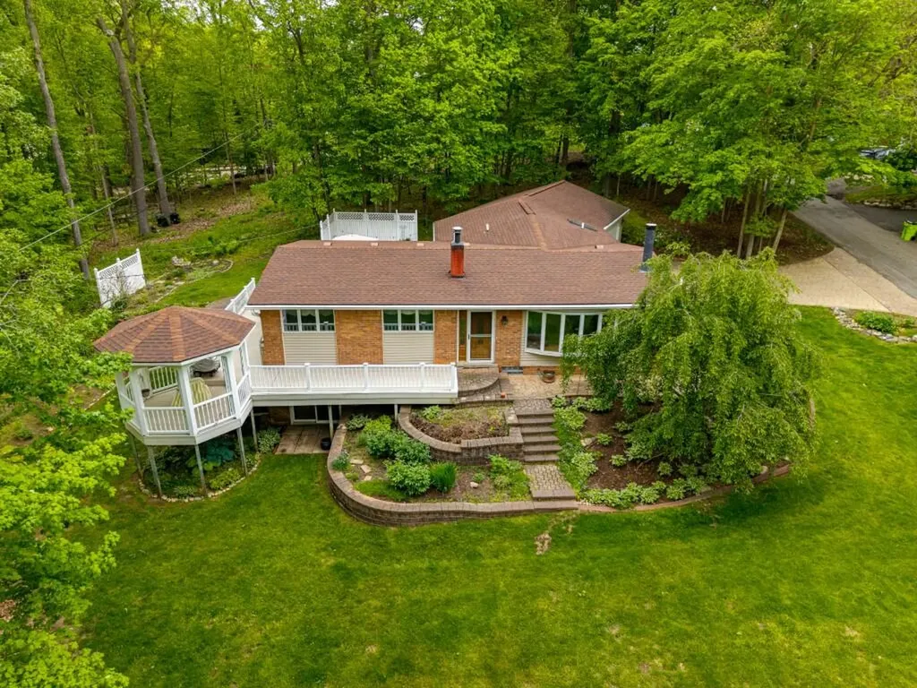 4179 Woodland Drive Scio Township MI 48103