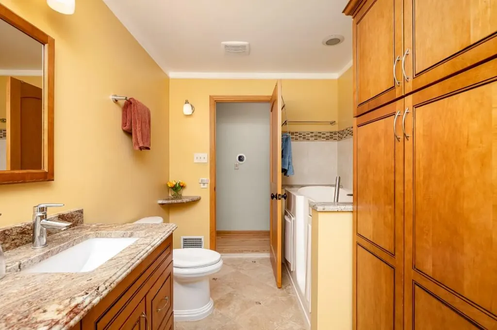 4179 Woodland Drive Scio Township MI 48103