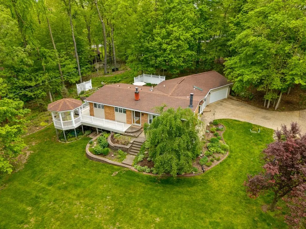 4179 Woodland Drive Scio Township MI 48103
