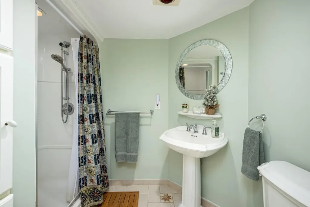 4179 Woodland Drive Scio Township MI 48103