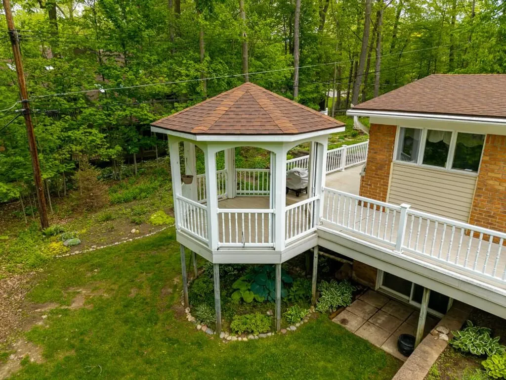 4179 Woodland Drive Scio Township MI 48103