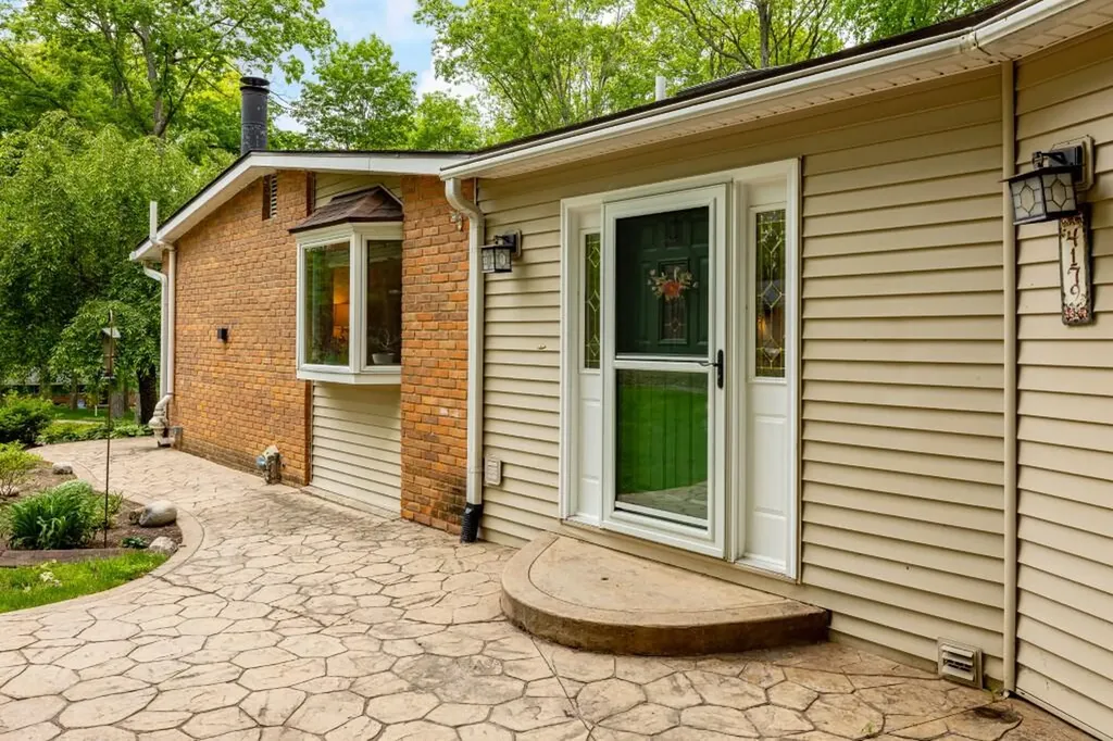 4179 Woodland Drive Scio Township MI 48103
