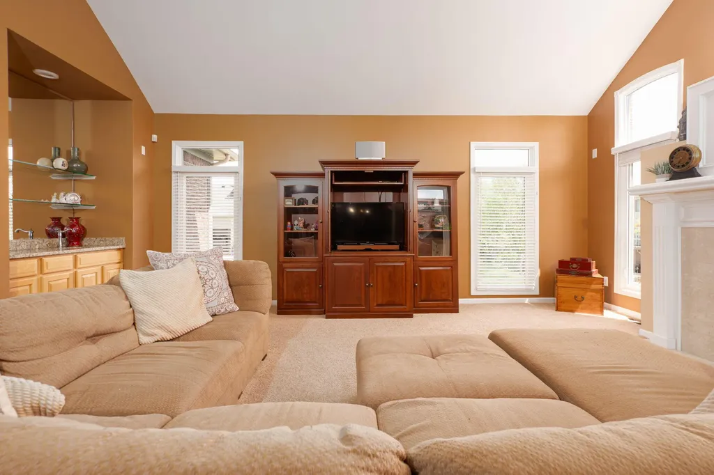 3801 Fawn Drive Rochester City MI 48306