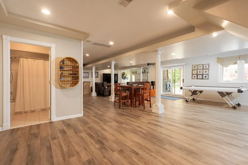 3801 Fawn Drive Rochester City MI 48306