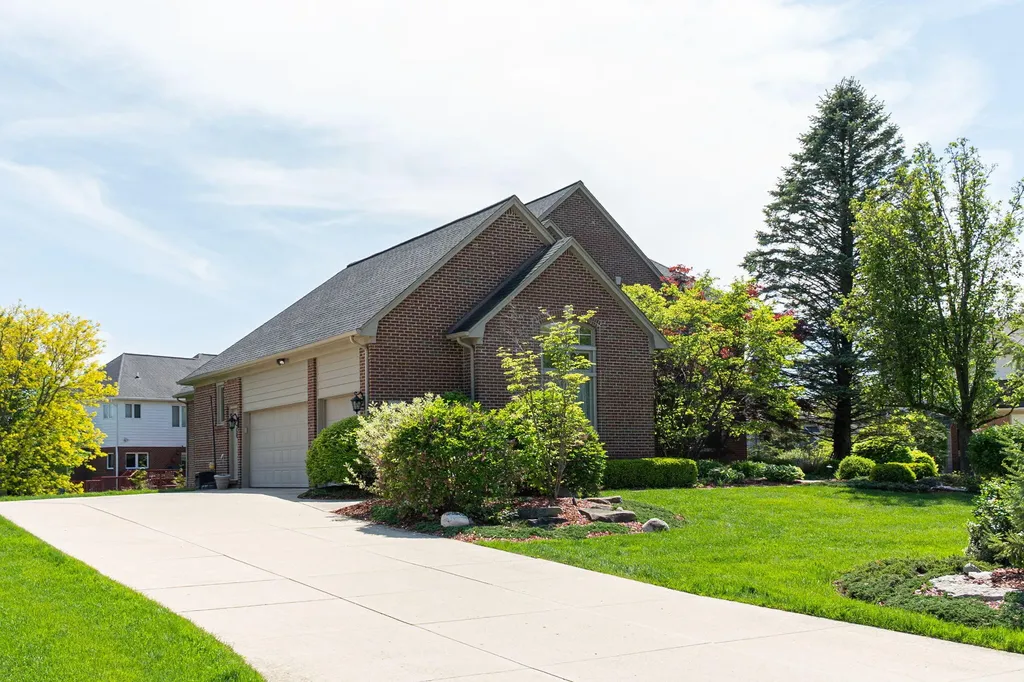 3801 Fawn Drive Rochester City MI 48306