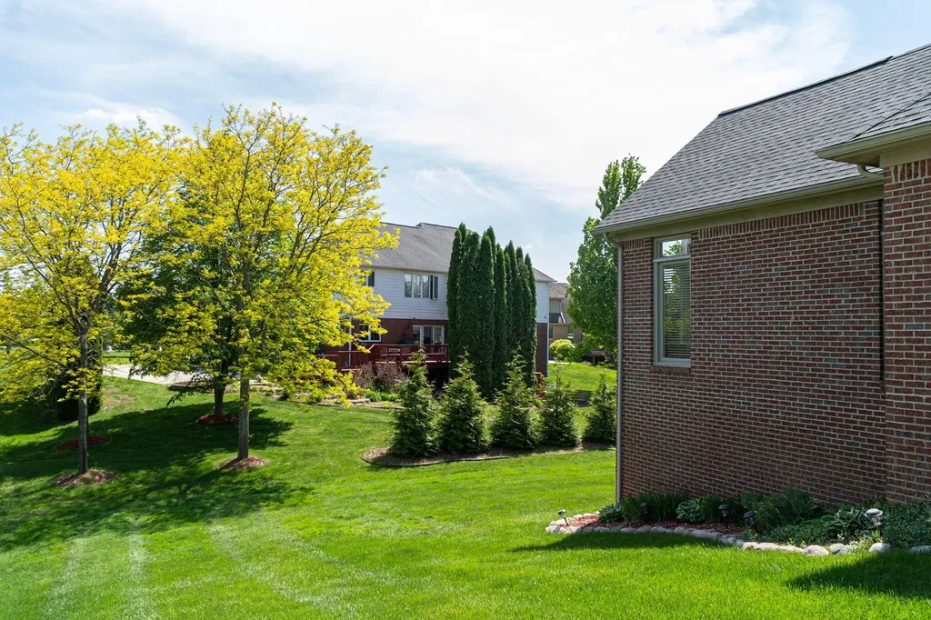 3801 Fawn Drive Rochester City MI 48306