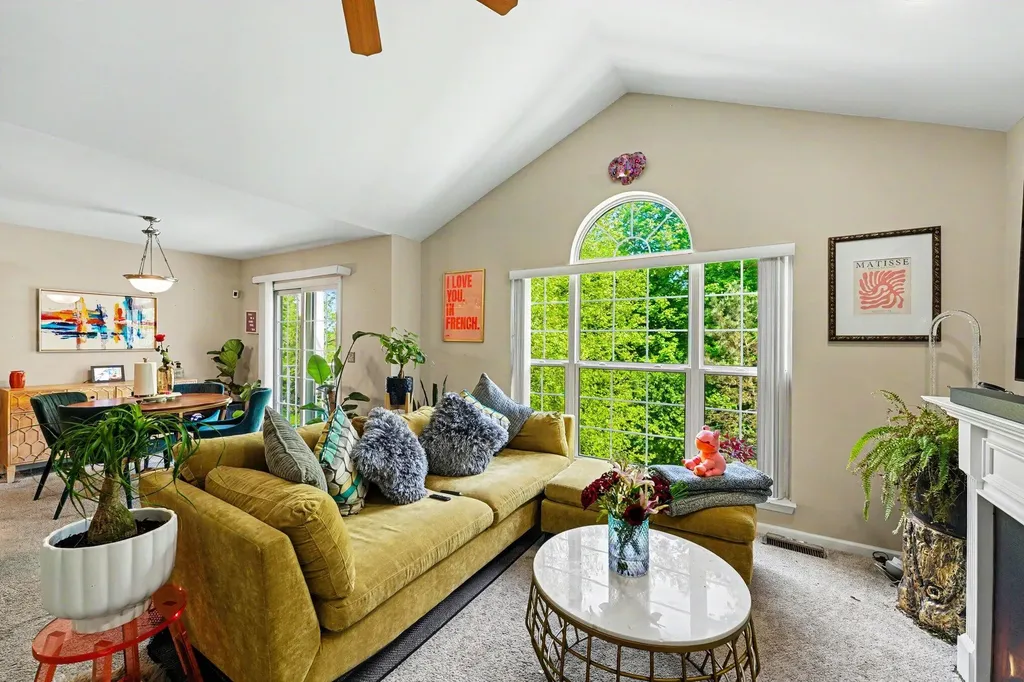 16064 Morningside Northville Township MI 48168