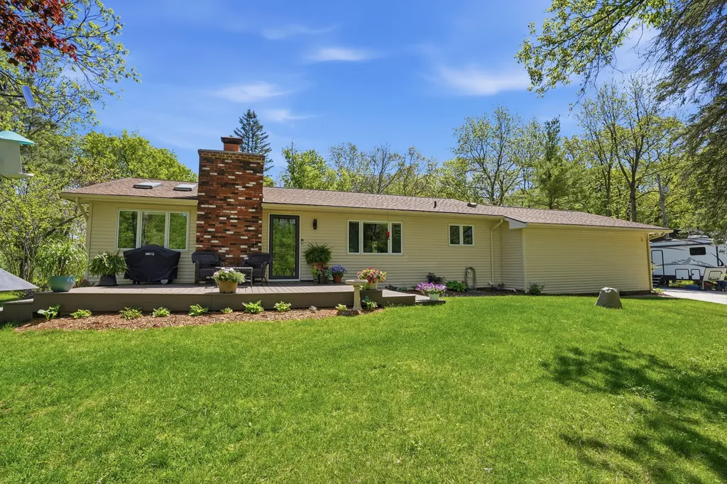 1201 Old Plank Road Milford Charter Township MI 48381