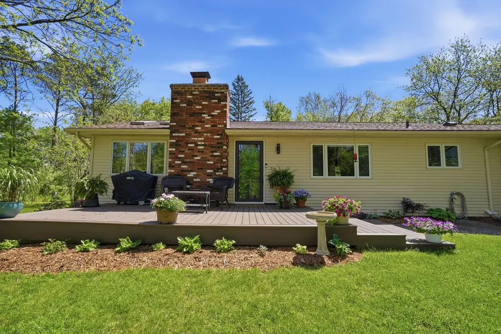 1201 Old Plank Road Milford Charter Township MI 48381
