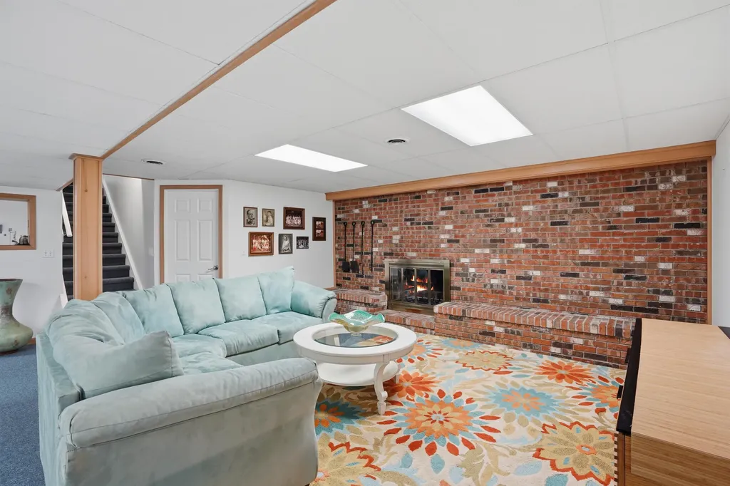 1201 Old Plank Road Milford Charter Township MI 48381