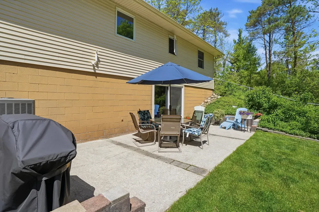 1201 Old Plank Road Milford Charter Township MI 48381