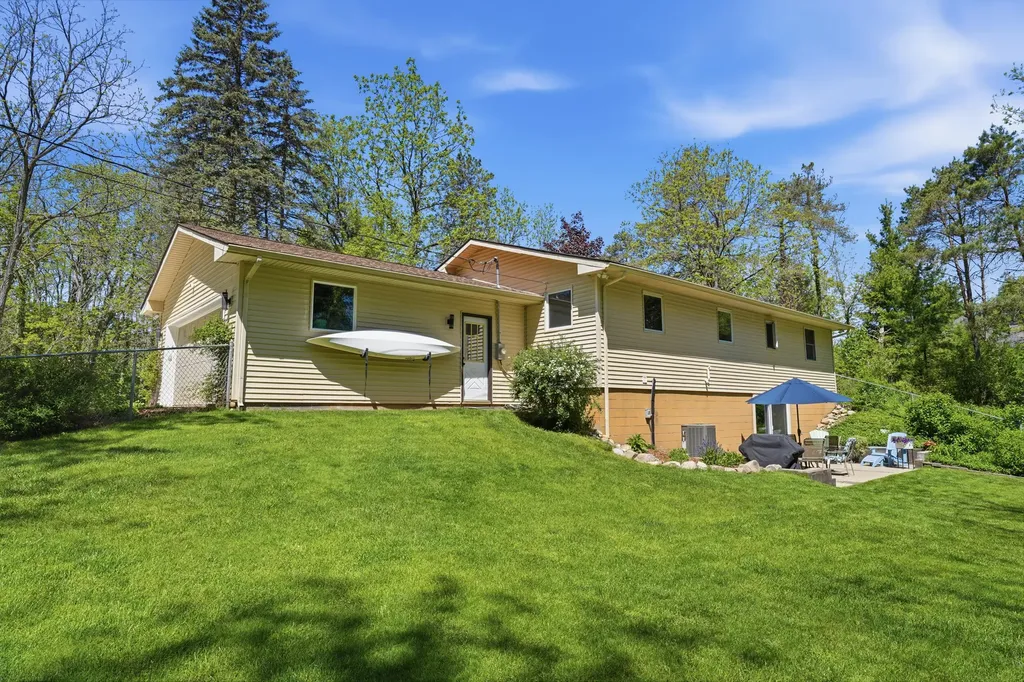 1201 Old Plank Road Milford Charter Township MI 48381