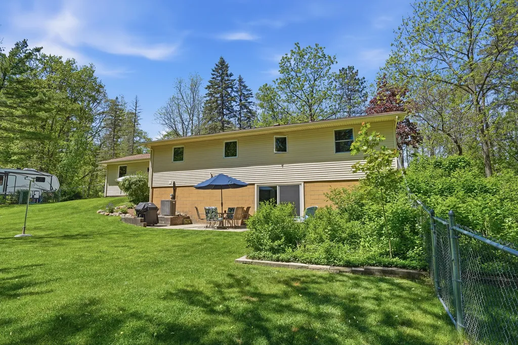 1201 Old Plank Road Milford Charter Township MI 48381