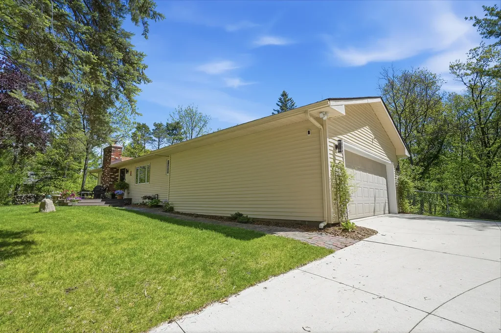 1201 Old Plank Road Milford Charter Township MI 48381