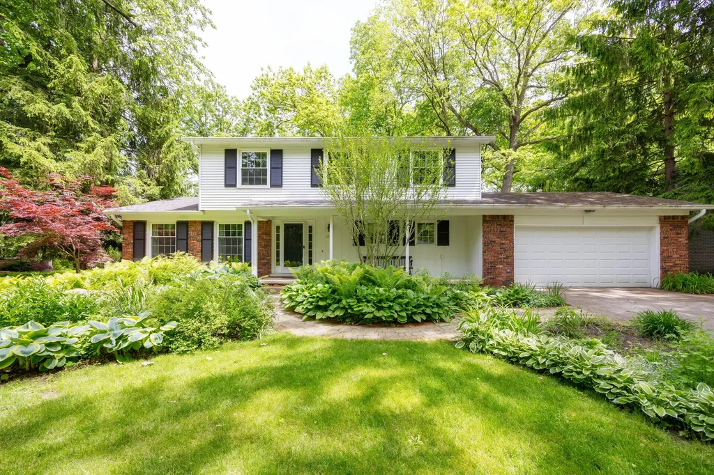 1516 Bardstown Trail Ann Arbor City MI 48105