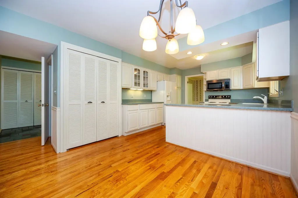 1516 Bardstown Trail Ann Arbor City MI 48105