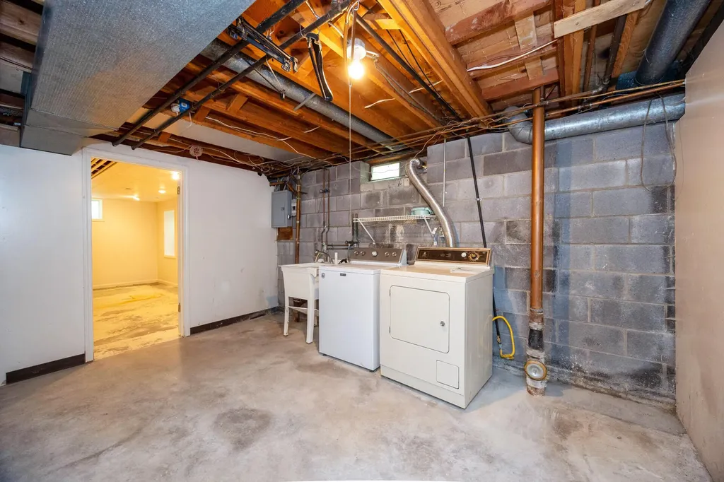 1516 Bardstown Trail Ann Arbor City MI 48105